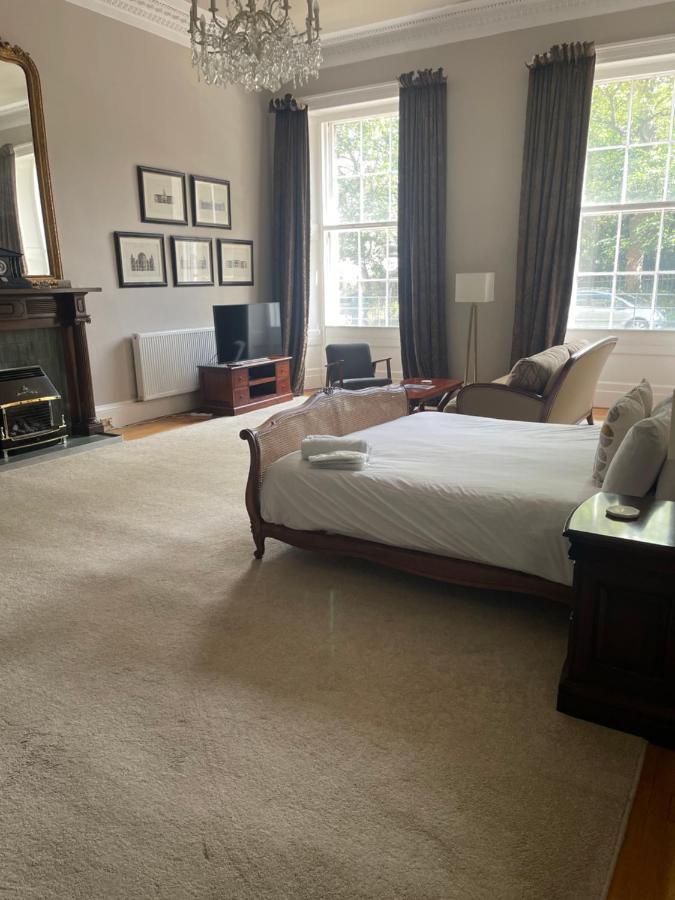 Homestay Private Guest In Georgian Townhouse In Centre Edinburgh