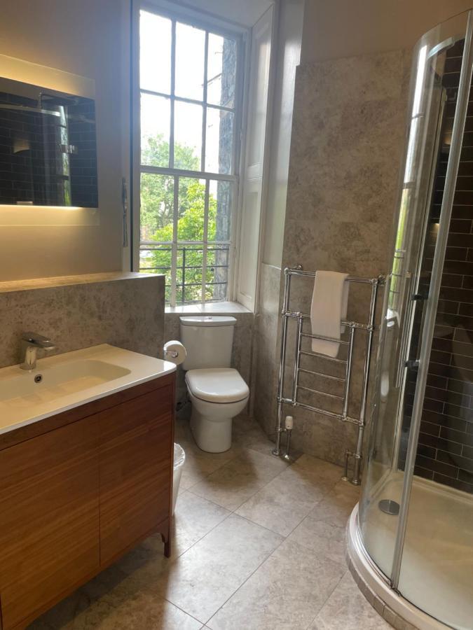 Private Guest In Georgian Townhouse In Centre