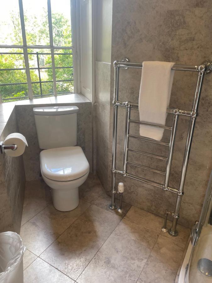 Private Guest In Georgian Townhouse In Centre Edinburgh