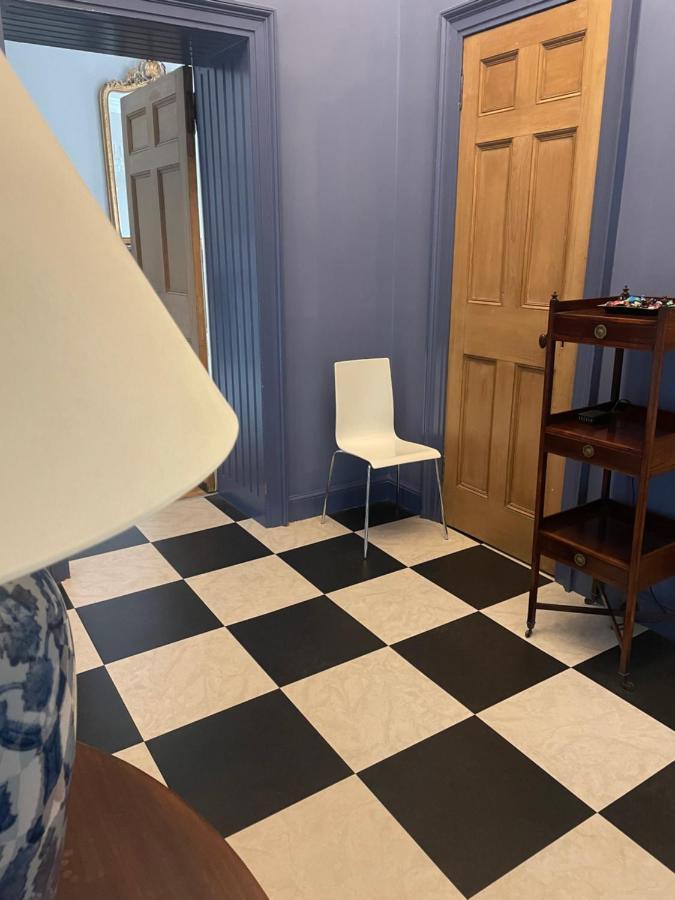 Homestay Private Guest In Georgian Townhouse In Centre Edinburgh