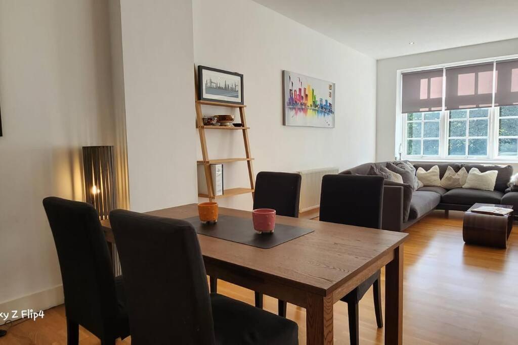 Spacious 2 Bedroom Apartment