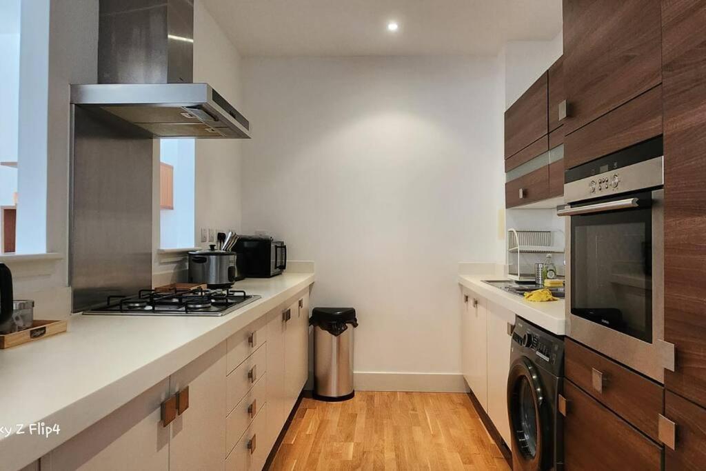 Apartment Spacious 2 Bedroom