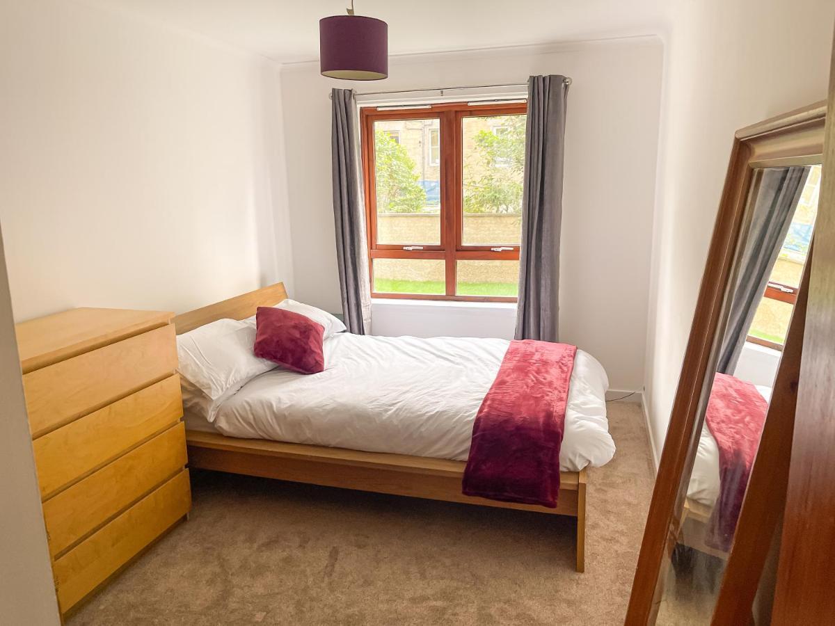 Spacious, And Newly Decorated Apartment