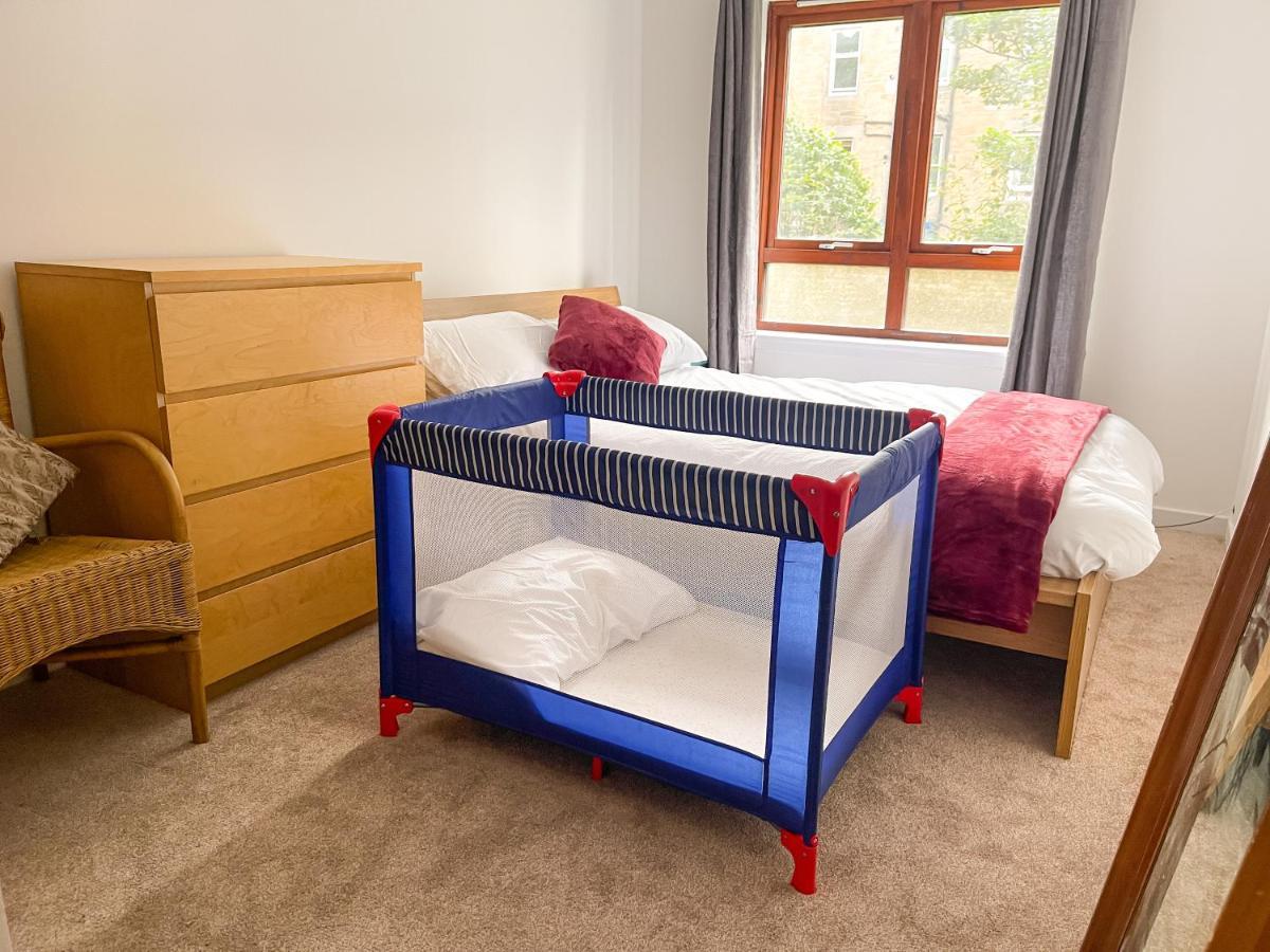 Spacious, And Newly Decorated Edinburgh