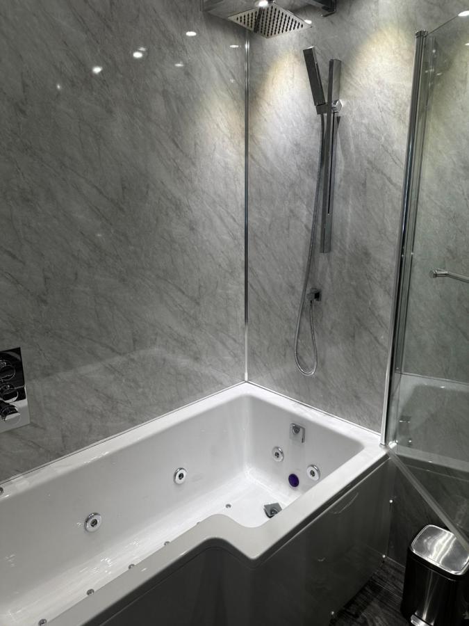 Thistle Aparthotel