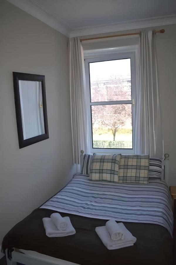 Edina Place -lovely Central One Bedroom Appartement *