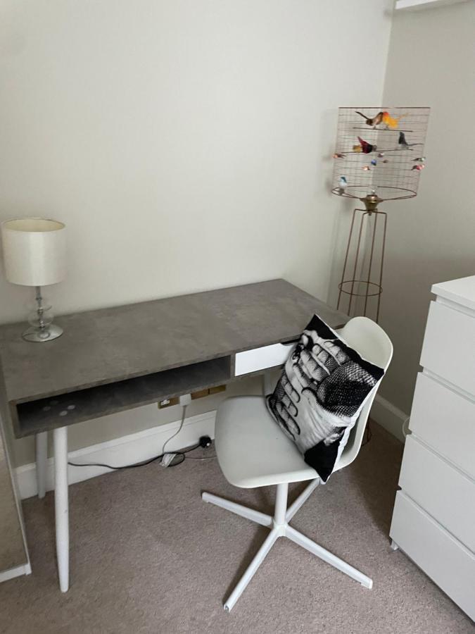 Chic 2b Centre Flat & Patio , Close To Castle *