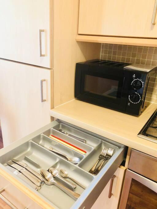 Modern Spacious Retreat With Free Parking And Private Balcony * EDI