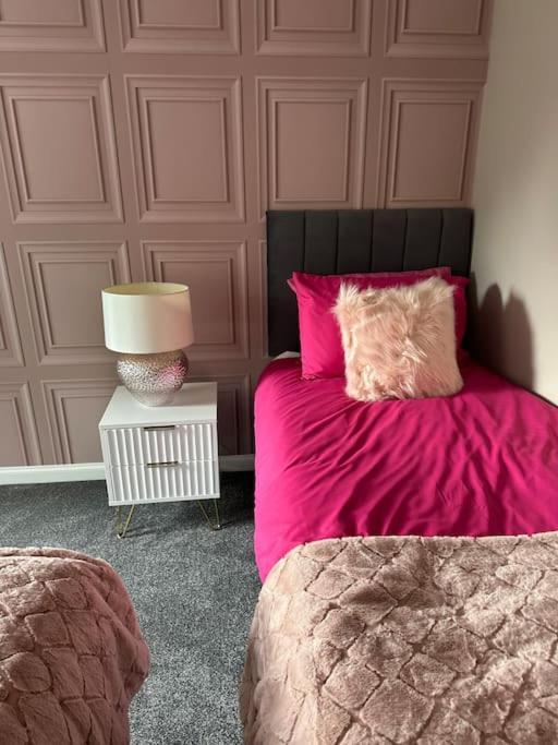 Cameron Coach House Modern In Murrayfield EDI