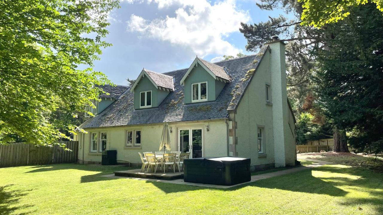 Vakantiehuis Estate At Carberry Tower *