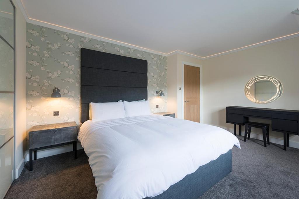 - - With Balcony And Free, Secure Garage Parking * EDI