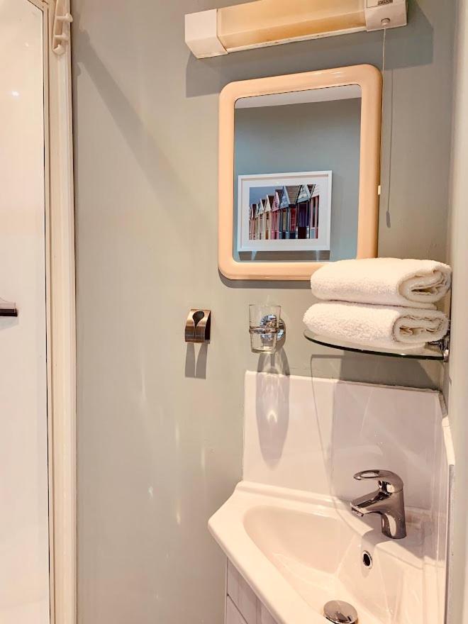 Apartment Royal Mile Apt, Just 1 Min From Castle! *