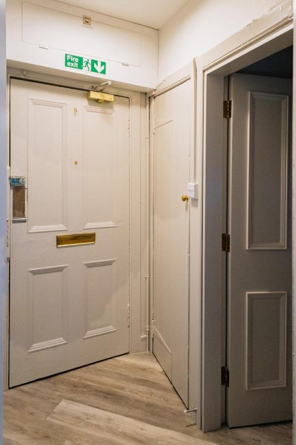 Chic 1bd Flat - Wviews Of Castle! Edinburgh