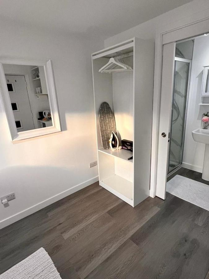 En-suite With Independent Entrance. Maison d'hôtes