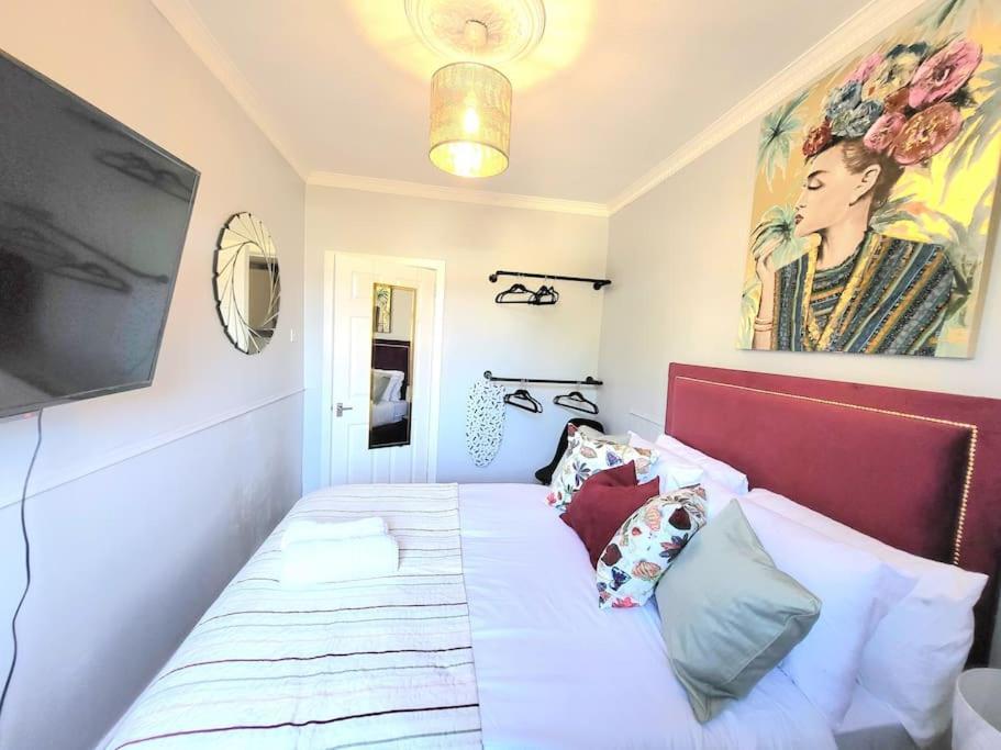 4 Bedrooms By Sensational Short Lets & Serviced Apartment Edinburgh