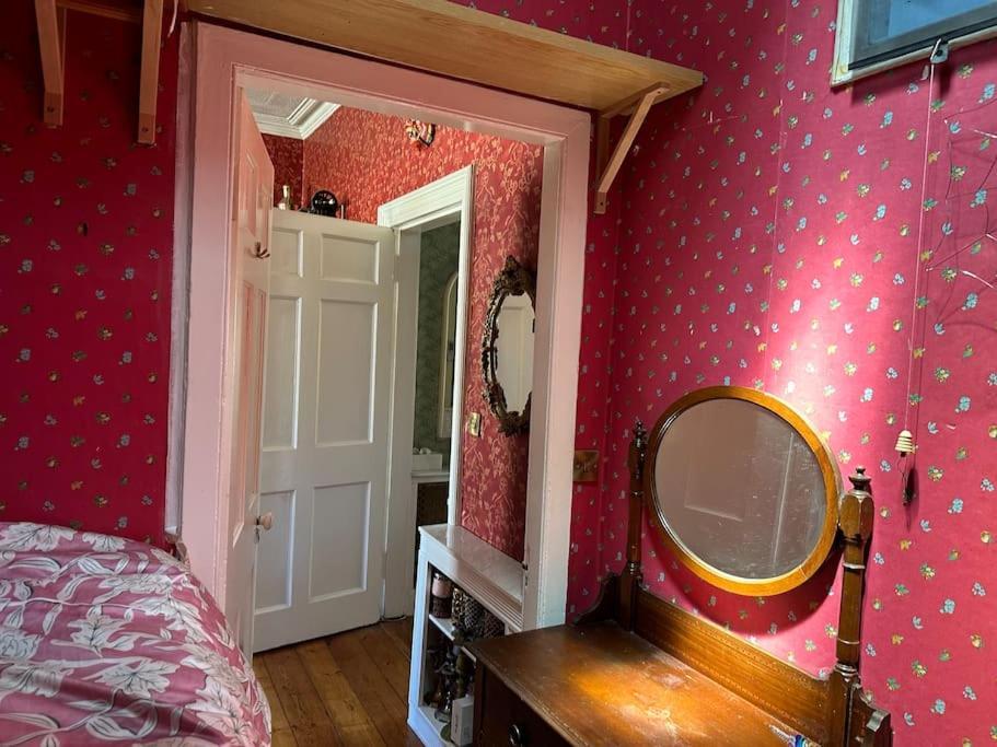 Very 2 Bedroom Flat In World Heritage Site Apartment