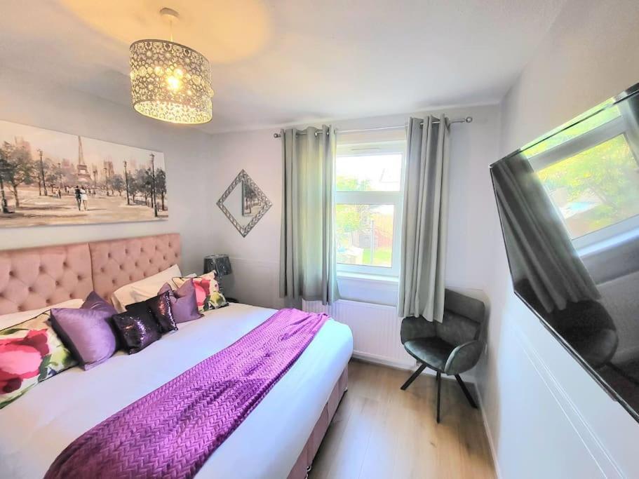 4 Bedrooms By Sensational Short Lets & Serviced