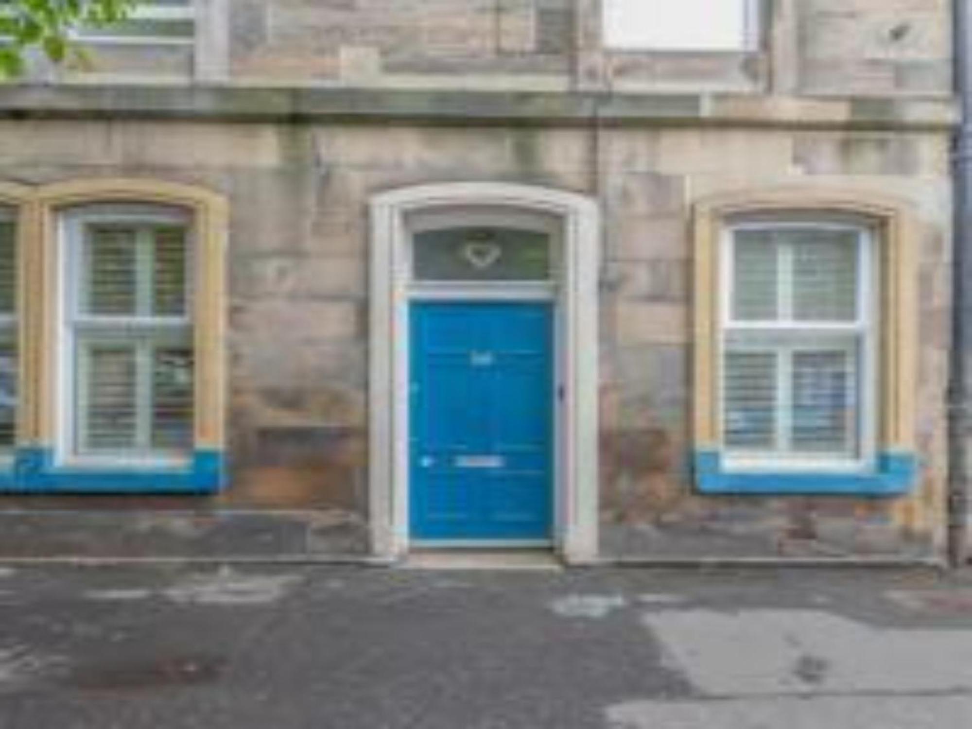 Pass The Keys Main Door 3 Bed With Free Parking Appartement *