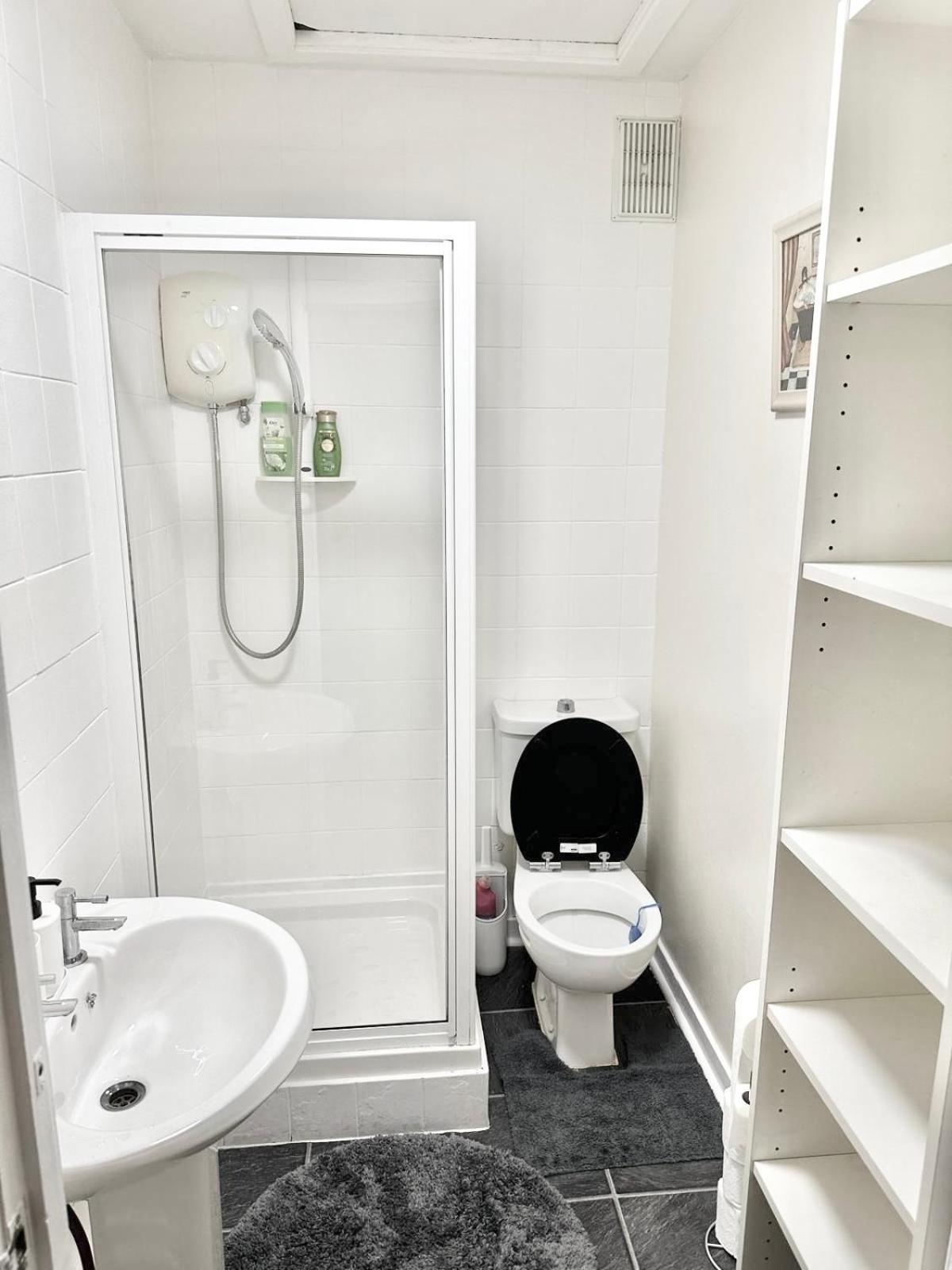 Apartment C&e