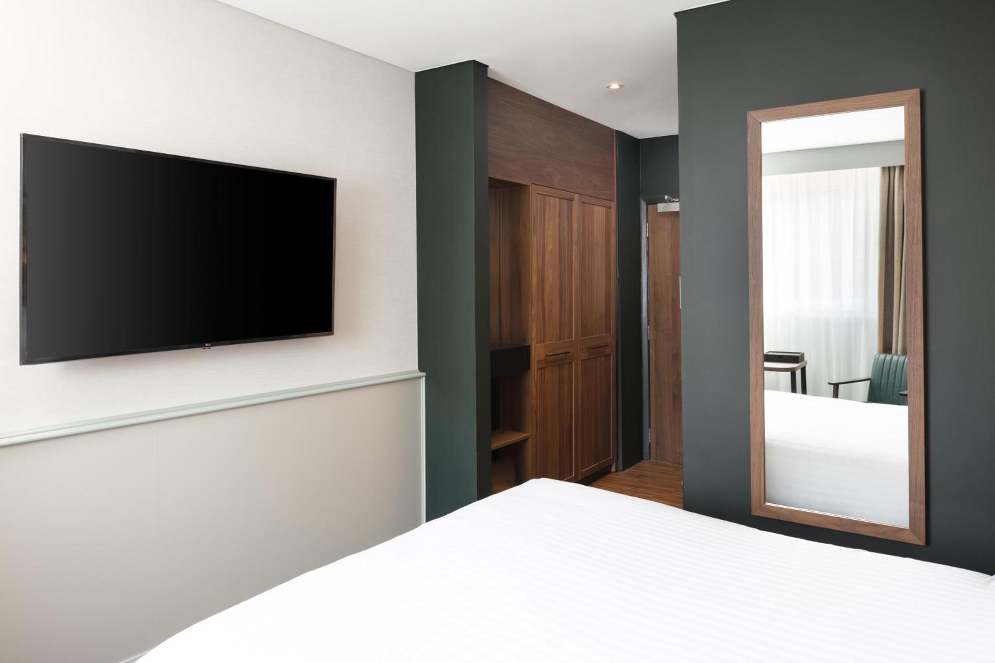 Four Points By Sheraton Hotel