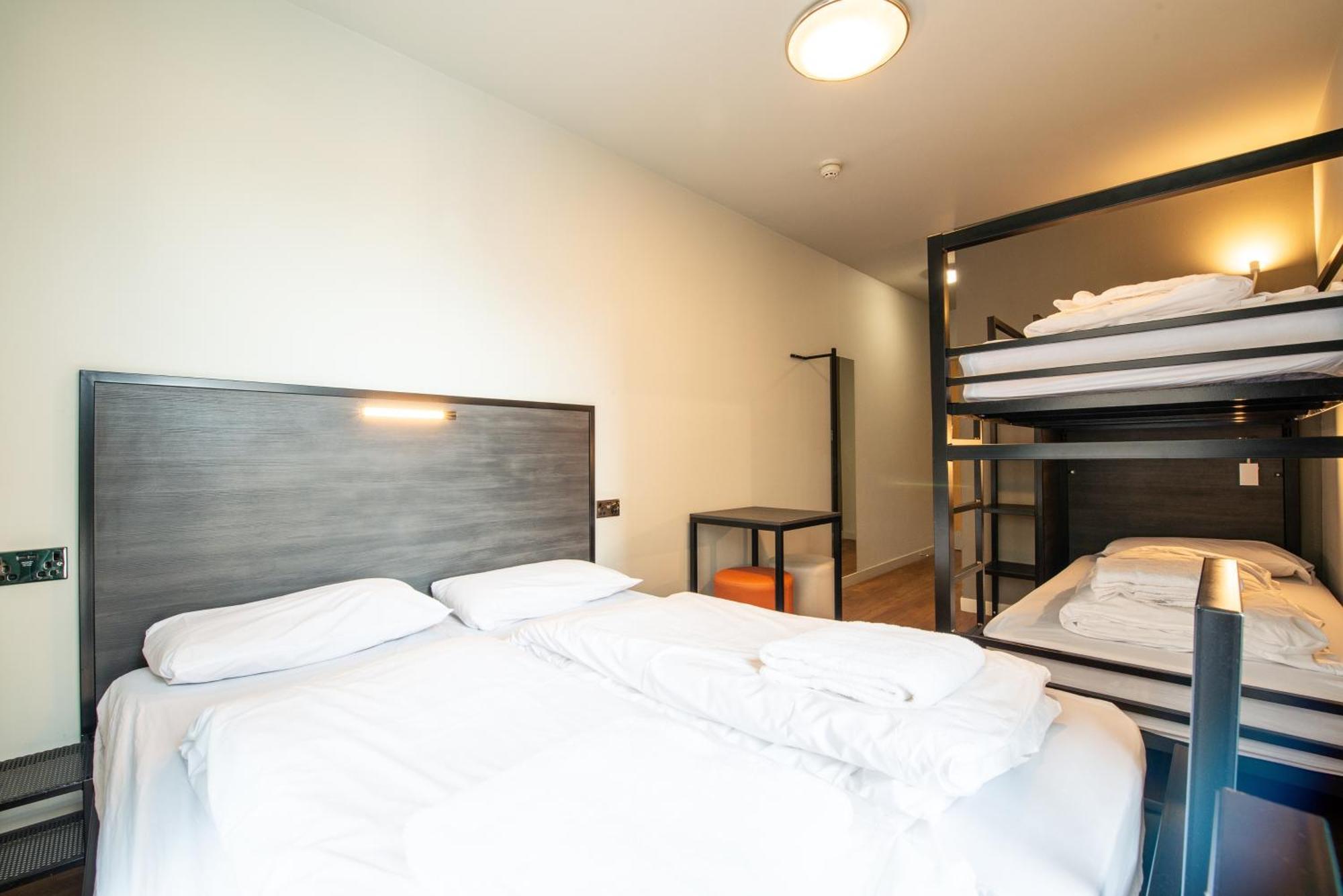 Hostel A&o City *