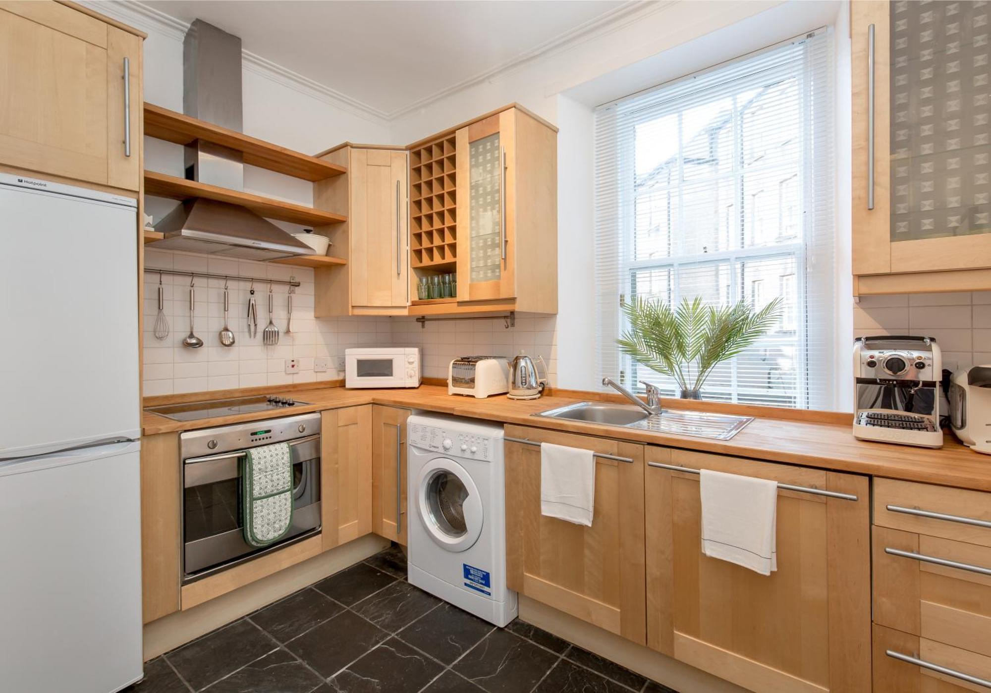 Apartment West Bow EDI