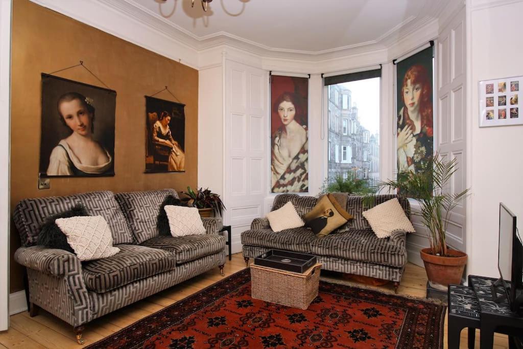 Holyrood Park: Lush & Arty 2 Double Bed Flat Apartment Edinburgh