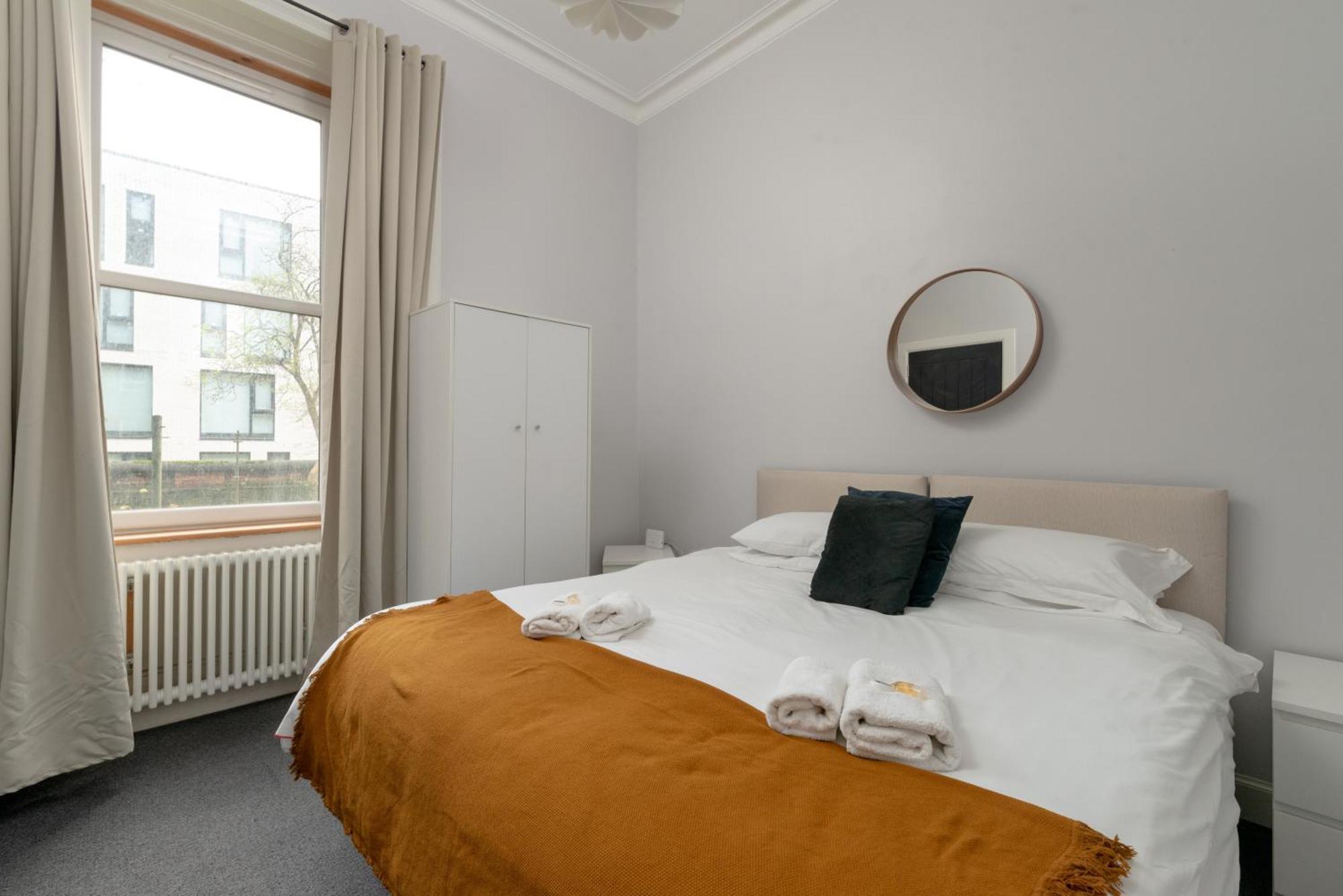 Appartement Pass The Keys Main Door 3 Bed With Free Parking Édimbourg