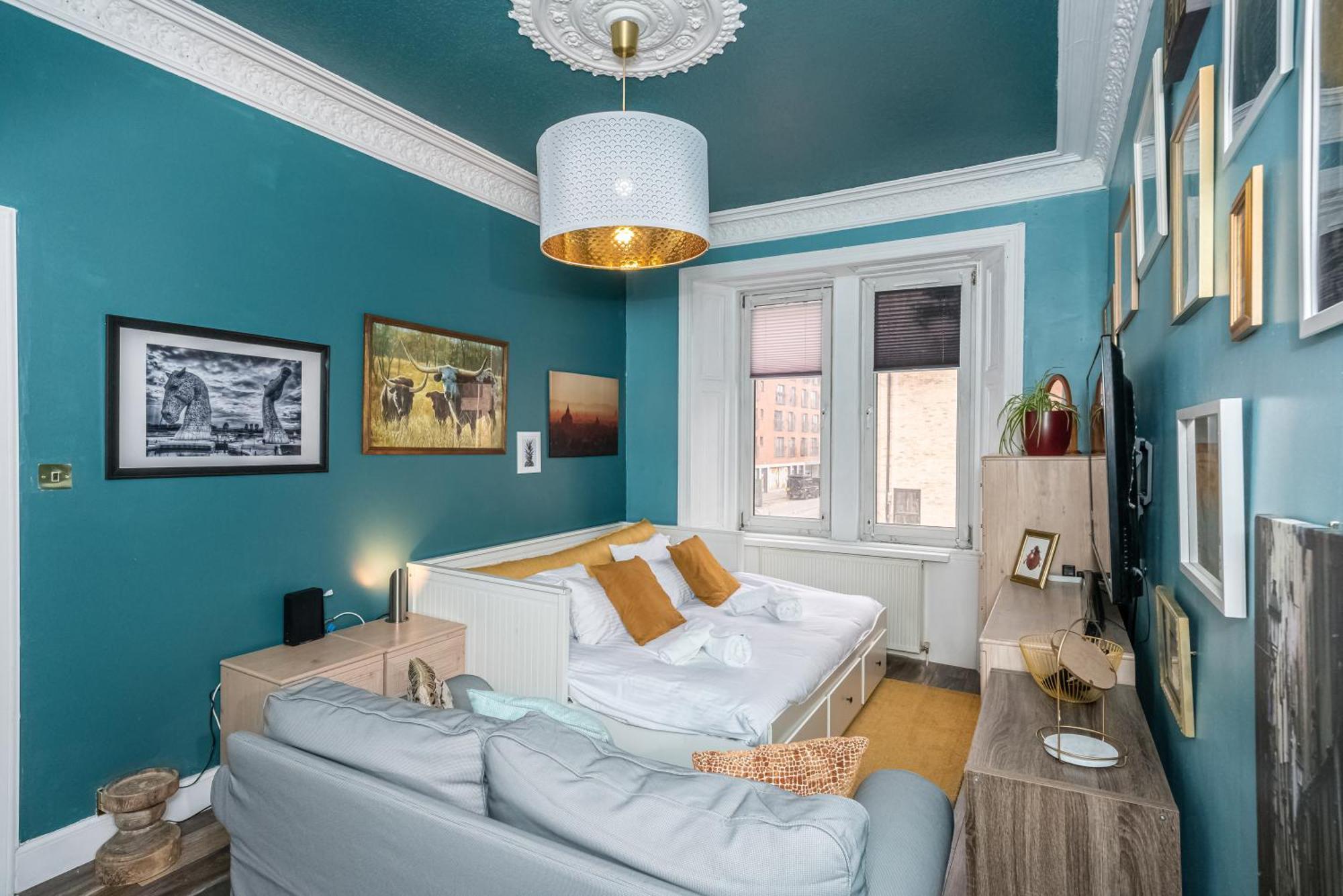 Apartment Pass The Keys Trendy Historic Flat Sleeps 4 To 6 Near Leith Shore Edinburgh