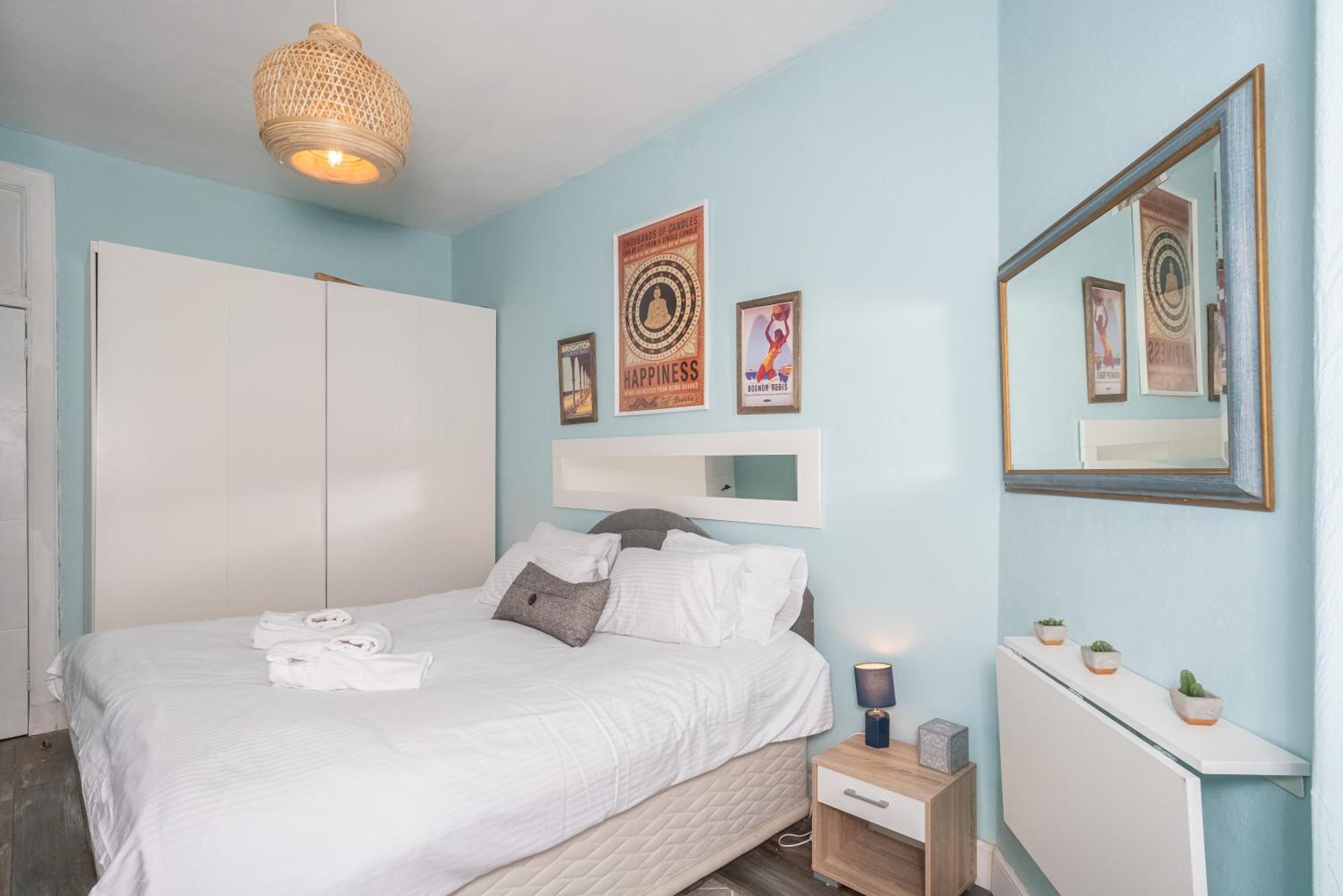 Pass The Keys Trendy Historic Flat Sleeps 4 To 6 Near Leith Shore Apartment
