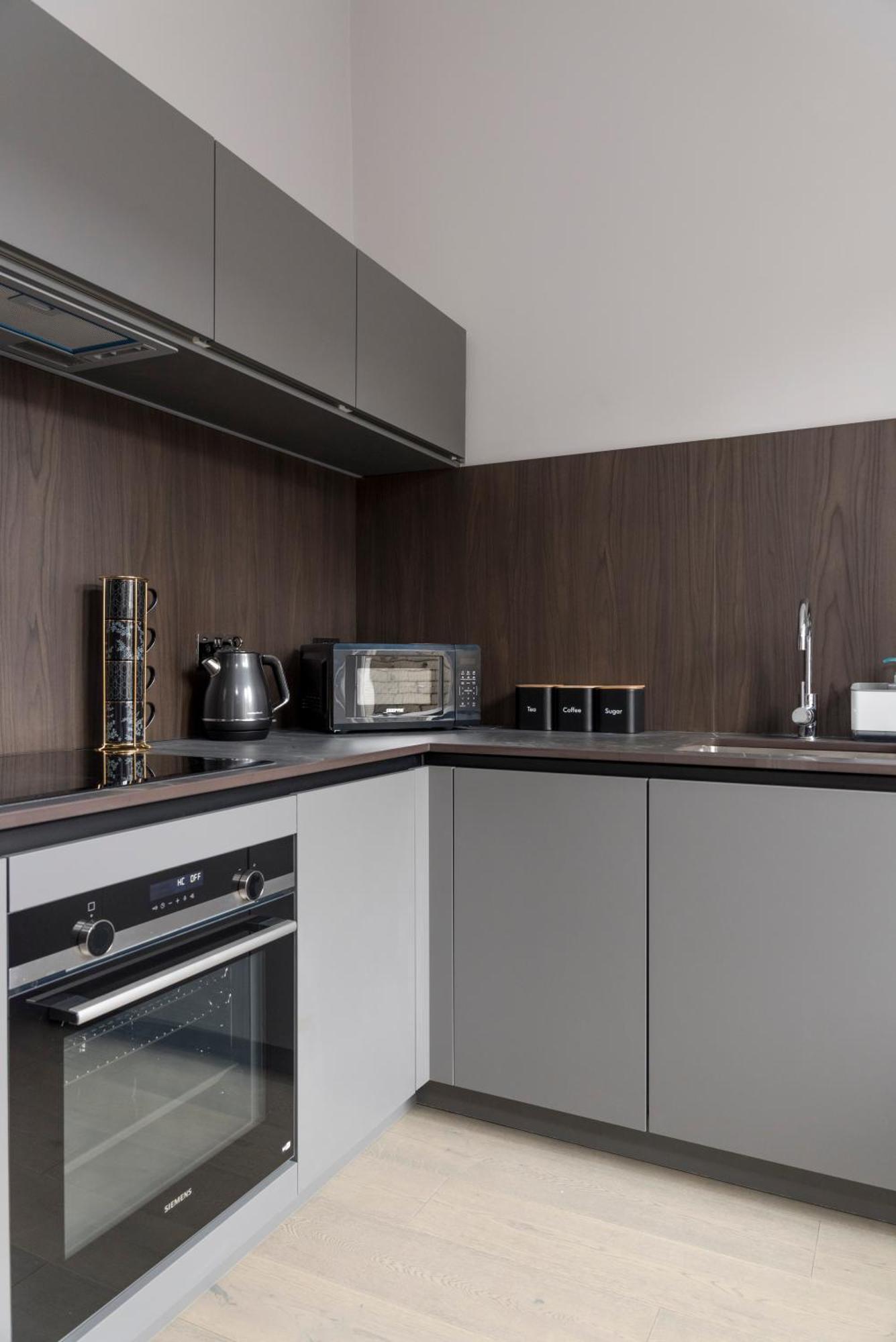 Modern George Street Sleeping 2 Apartment EDI