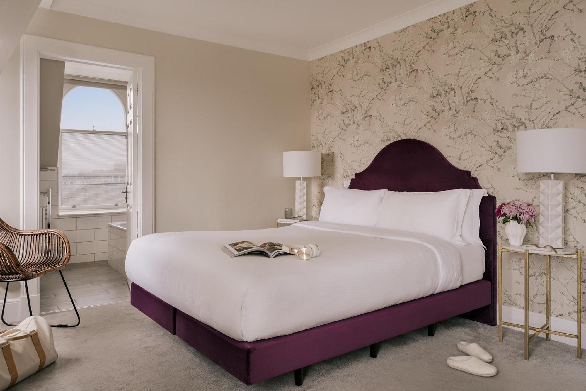 Sonder Royal Garden Aparthotel 4*
