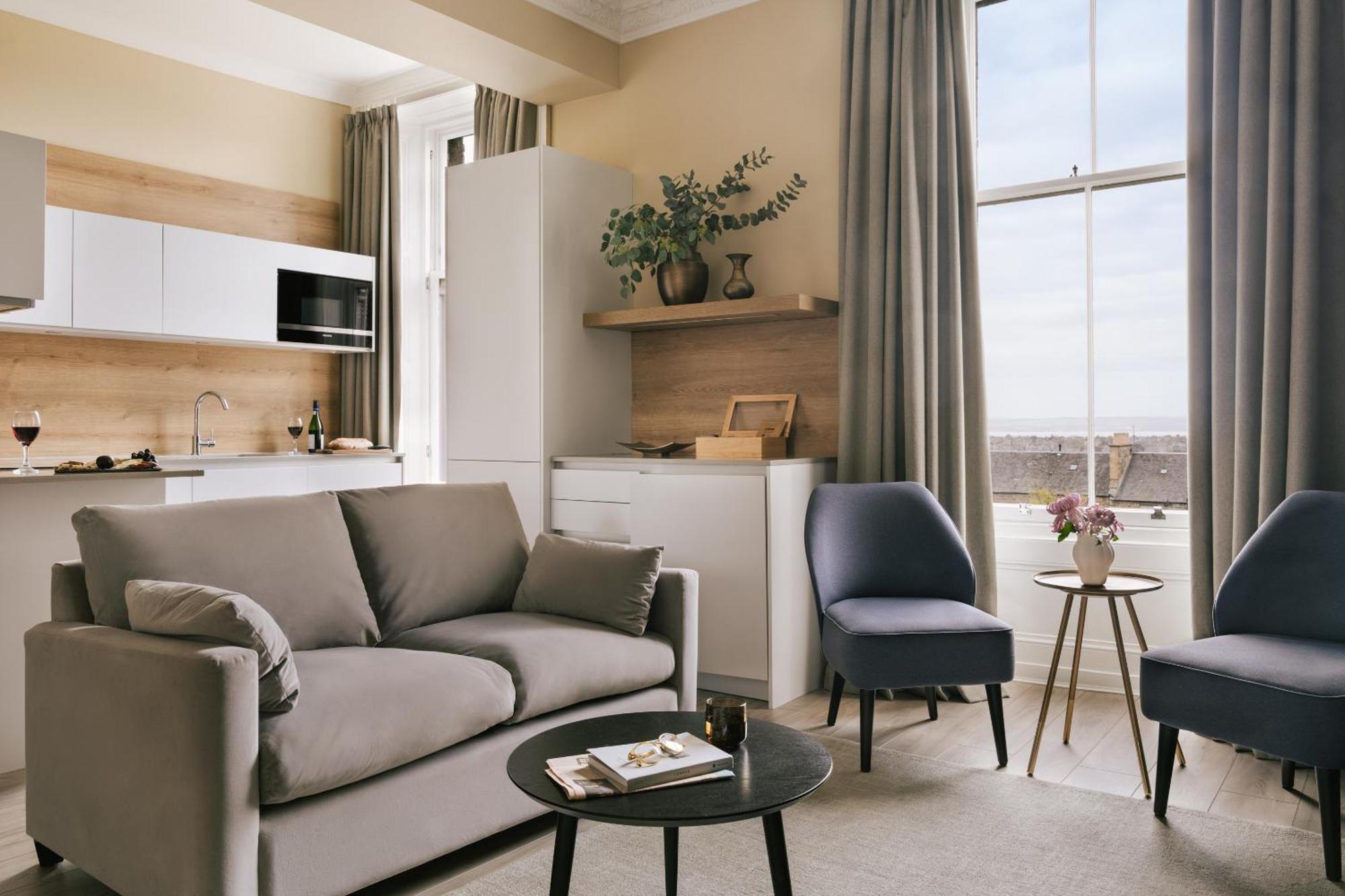 Sonder Royal Garden 4* EDI