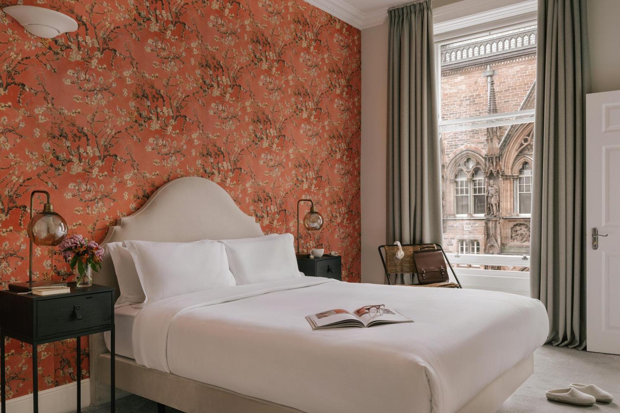 Sonder Royal Garden Aparthotel EDI