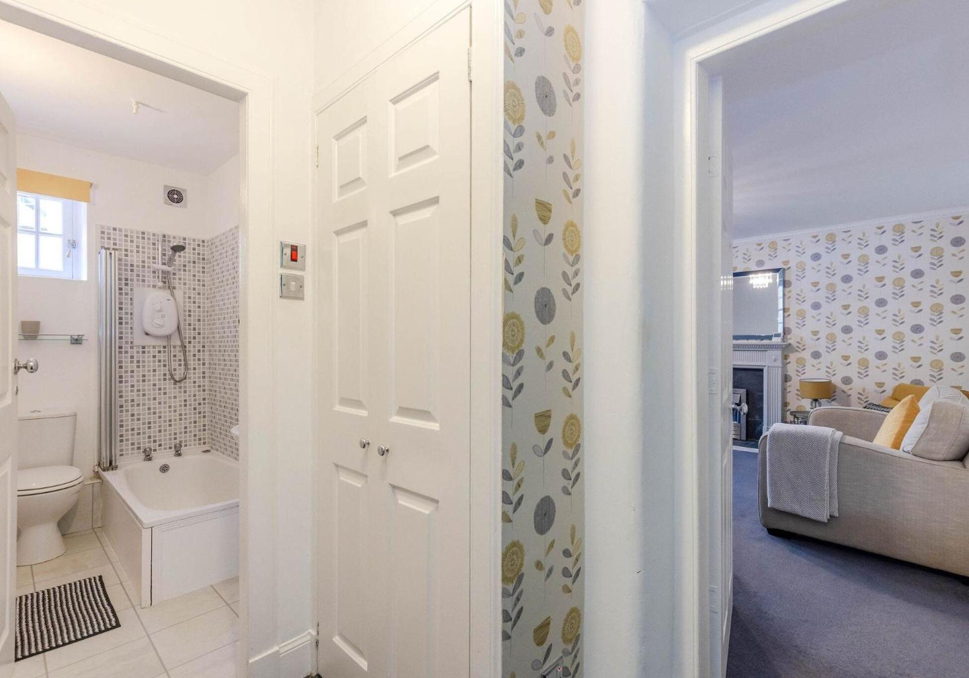 Apartment The Well Court EDI