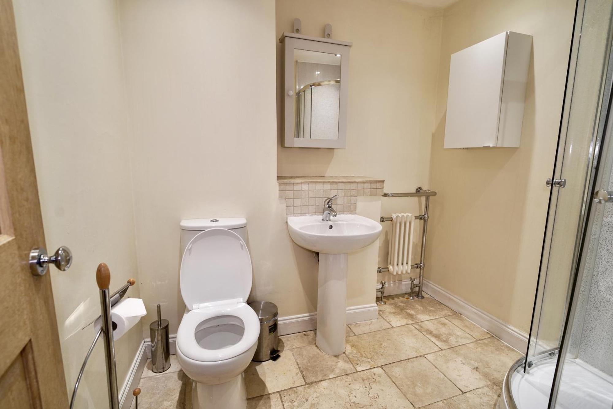 Spacious 2 Bed Next To Royal Mile & Waverley Apartment *