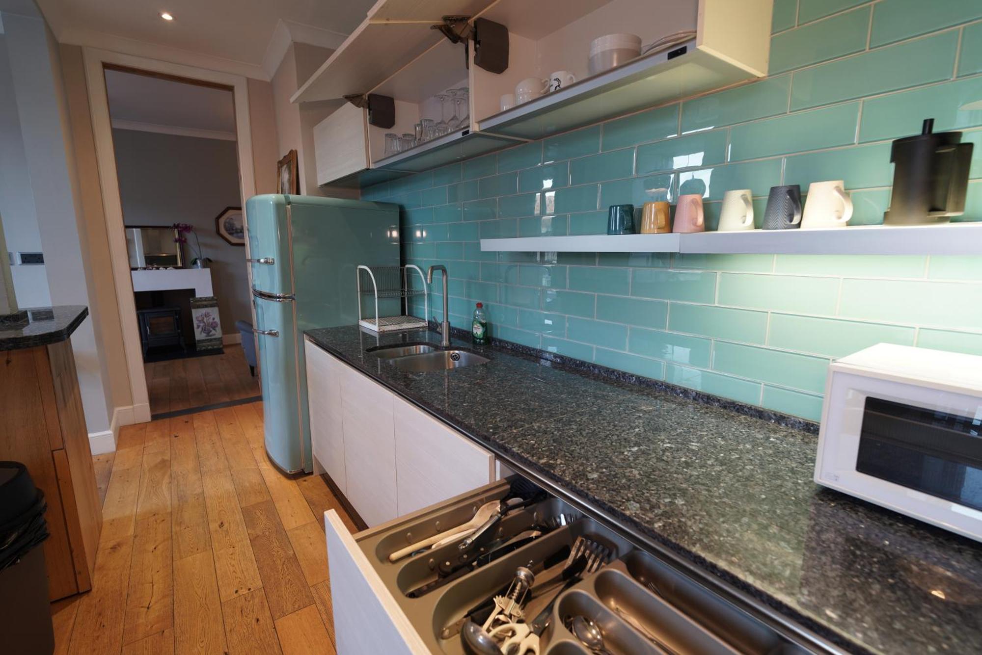 Spacious 2 Bed Next To Royal Mile & Waverley * Edinburgh