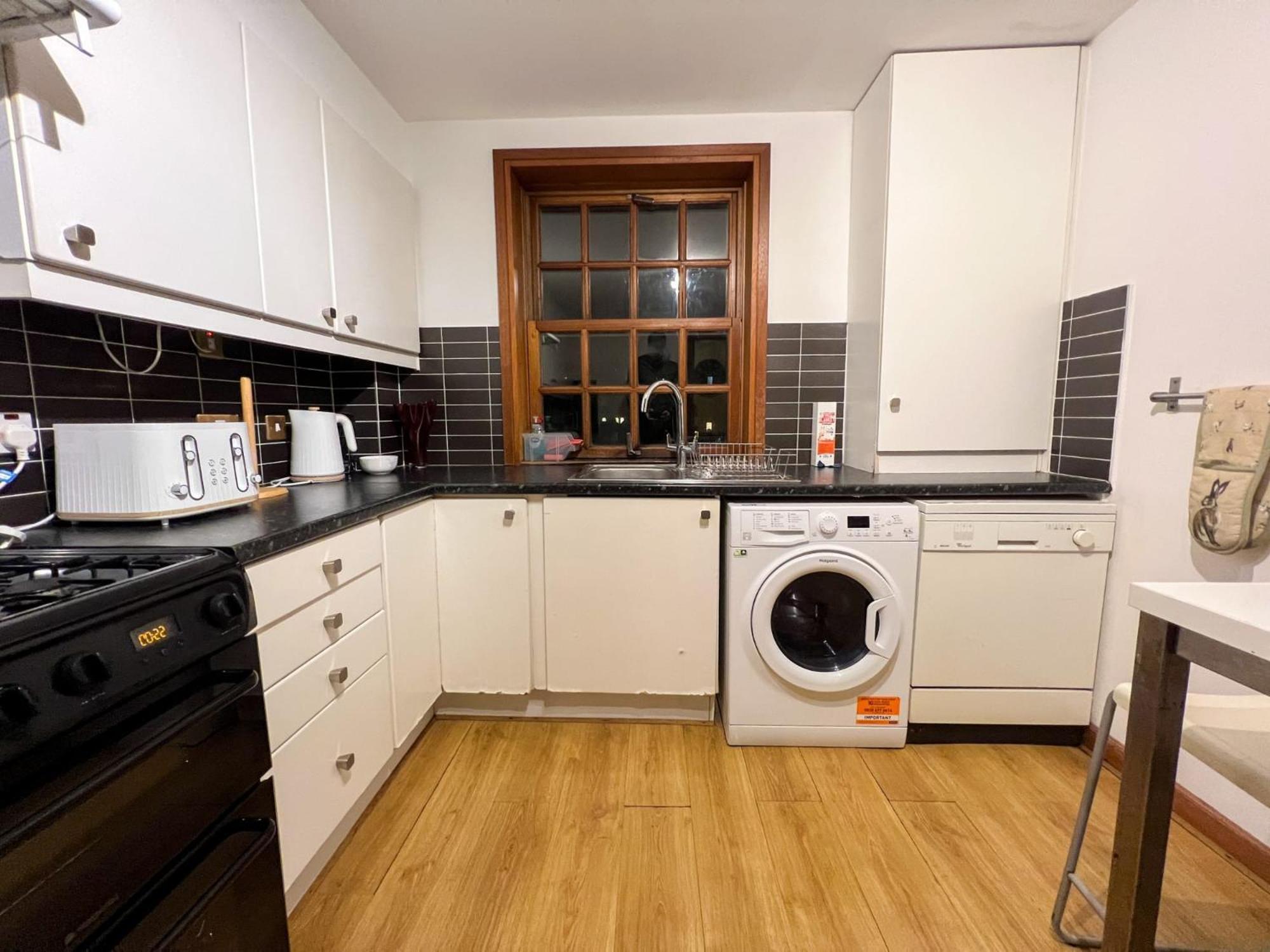 Apartment 2br Flat Historic Centre Sleeps 5
