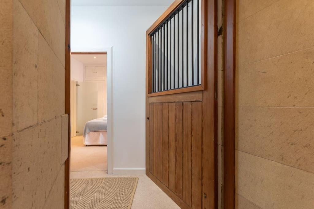 The Converted Stables - A Characterful Mews House