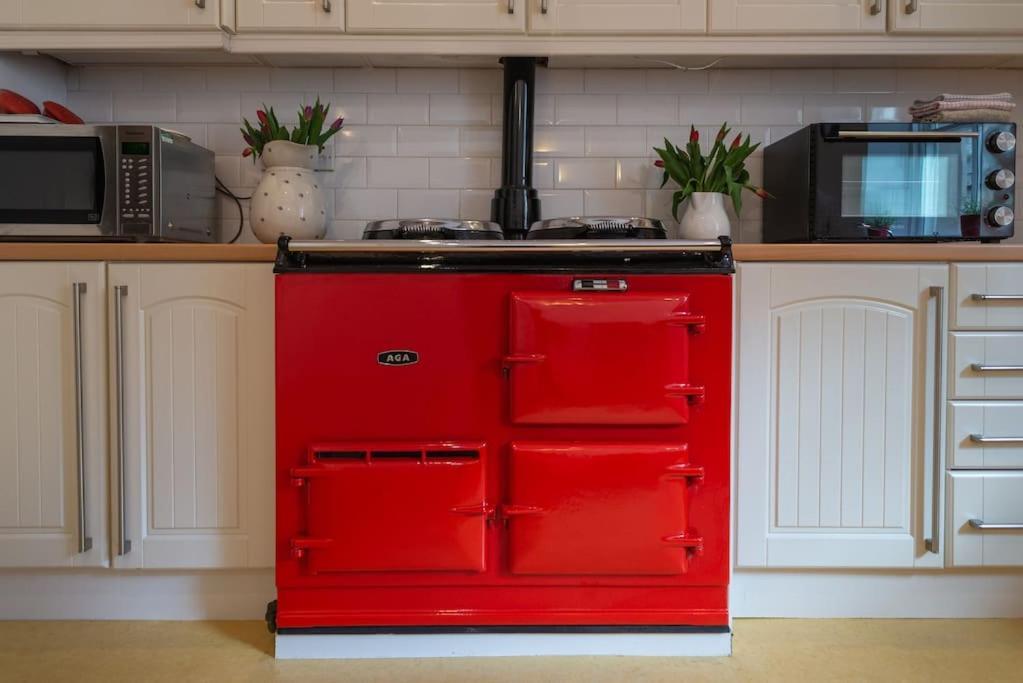 The Converted Stables - A Characterful Mews House Holiday home Edinburgh