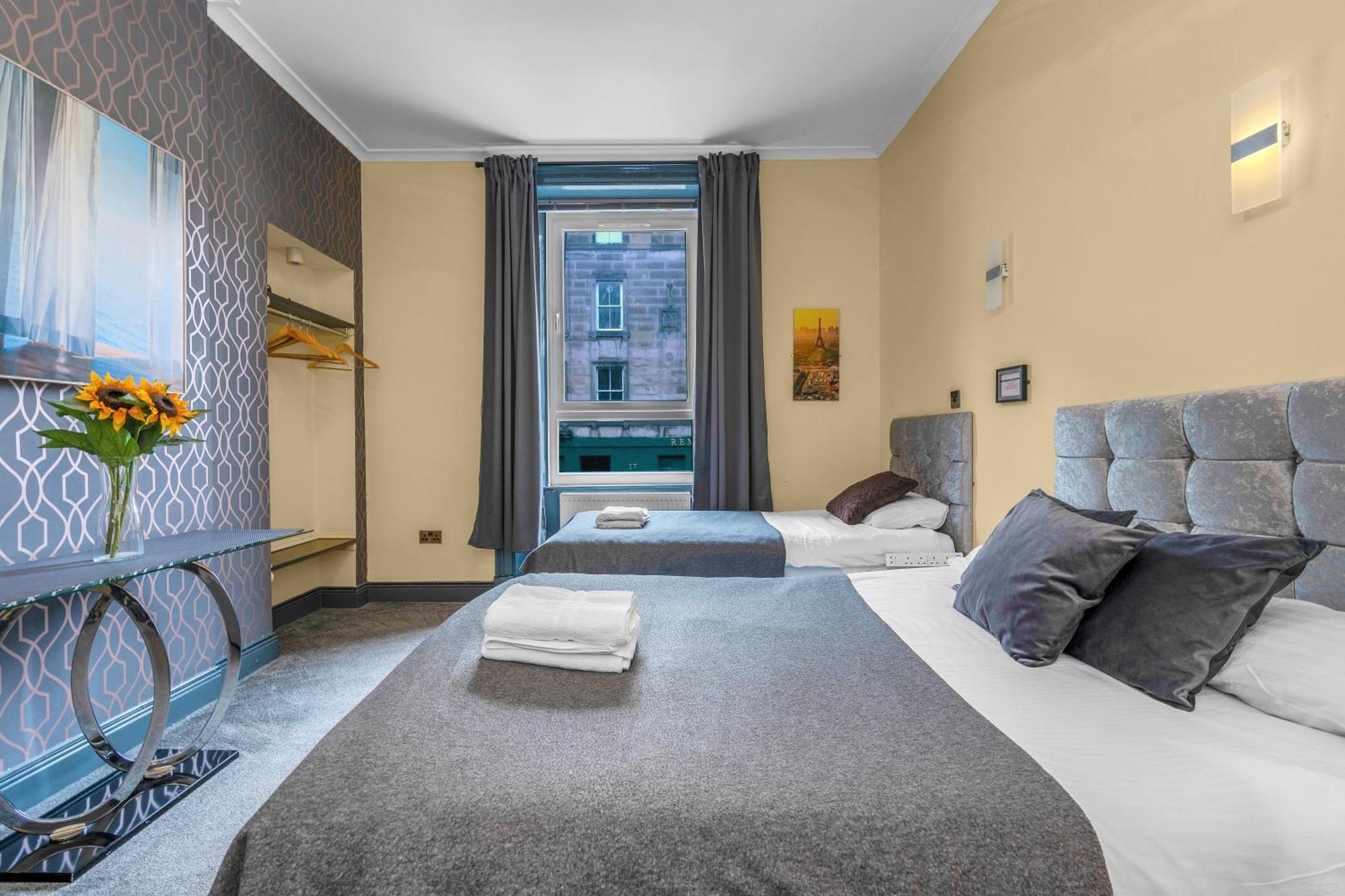 Cosy Modern Centre Flat