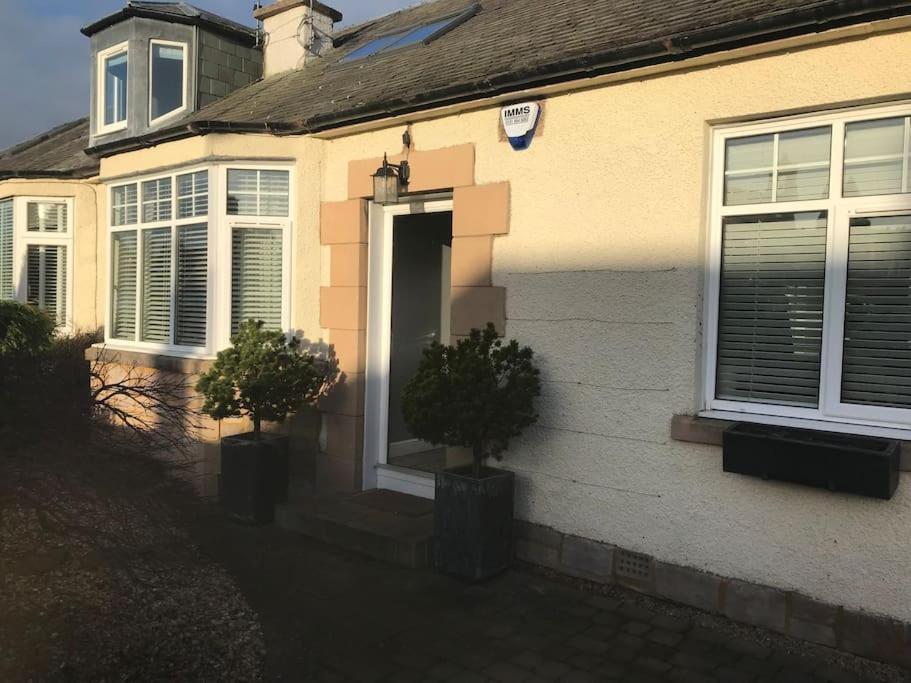 Ultra Stylish Furnished In Holiday home *
