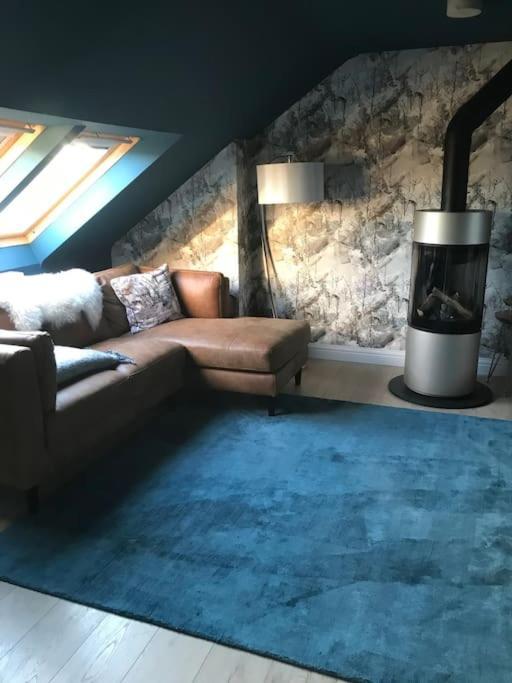 Ultra Stylish Furnished In Holiday home Edinburgh