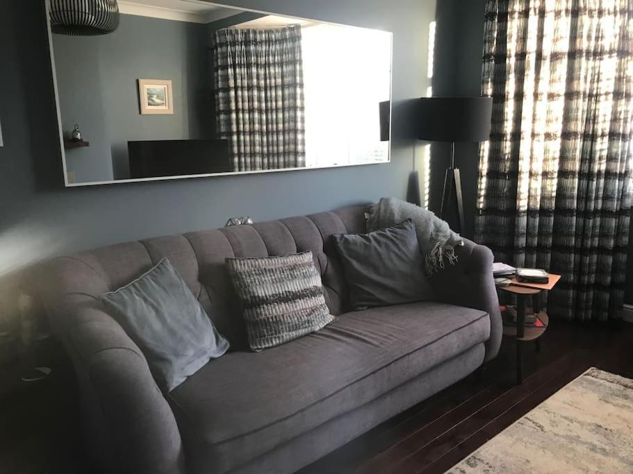 Ultra Stylish Furnished In Holiday home Edinburgh