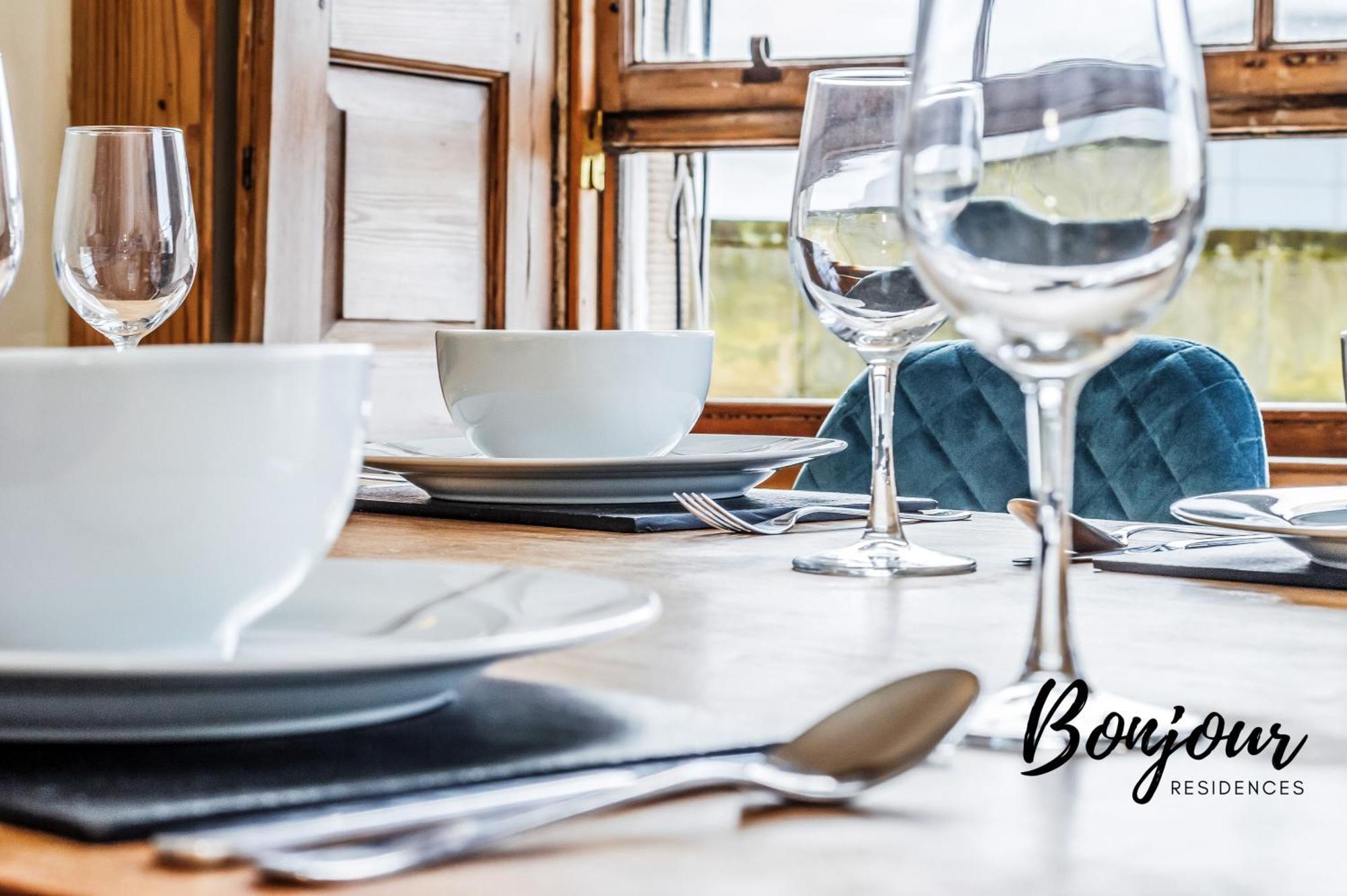 Belleville Central St James Quarter Free Offsite Parking & Views By Bonjour Residences * EDI