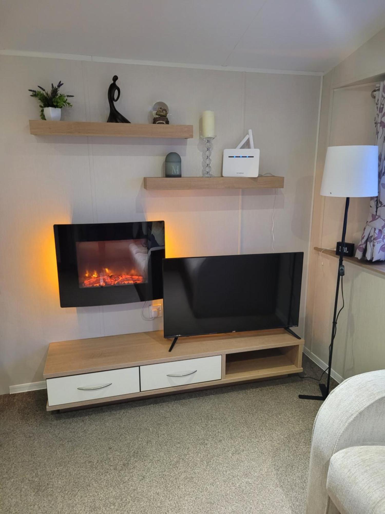 Cozy Caravan Near Edinburgh