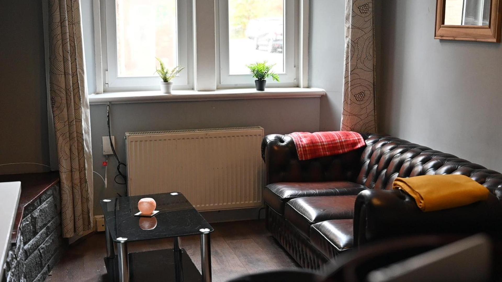 Apartment Warm 1 Bed By Holyrood Palace And Park! *
