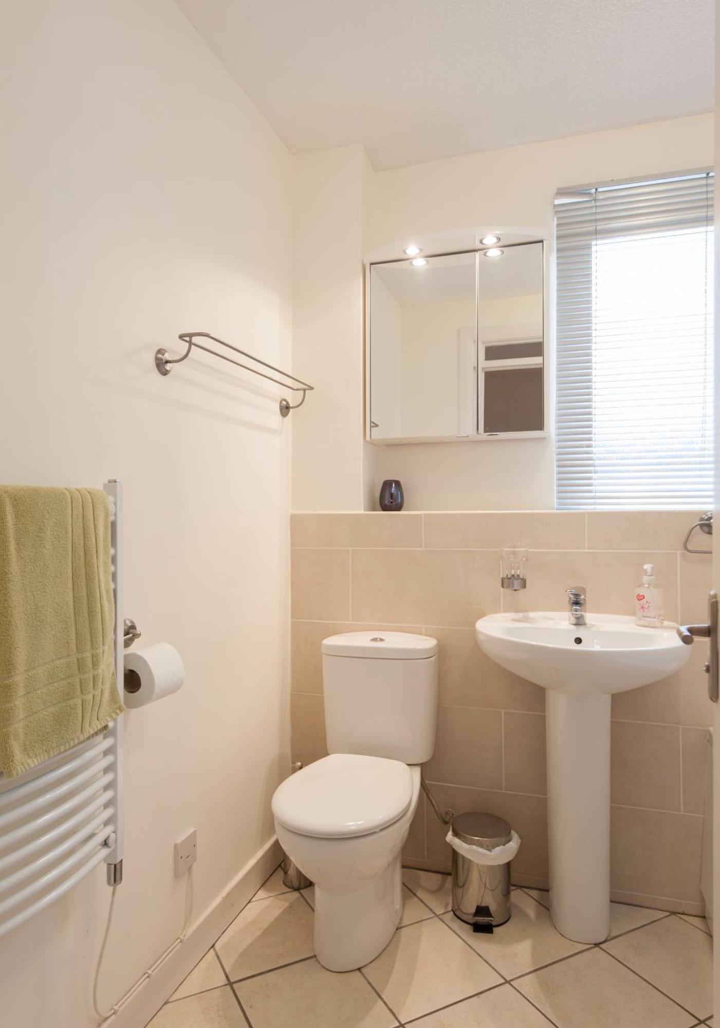 Apartment Logie Green Road