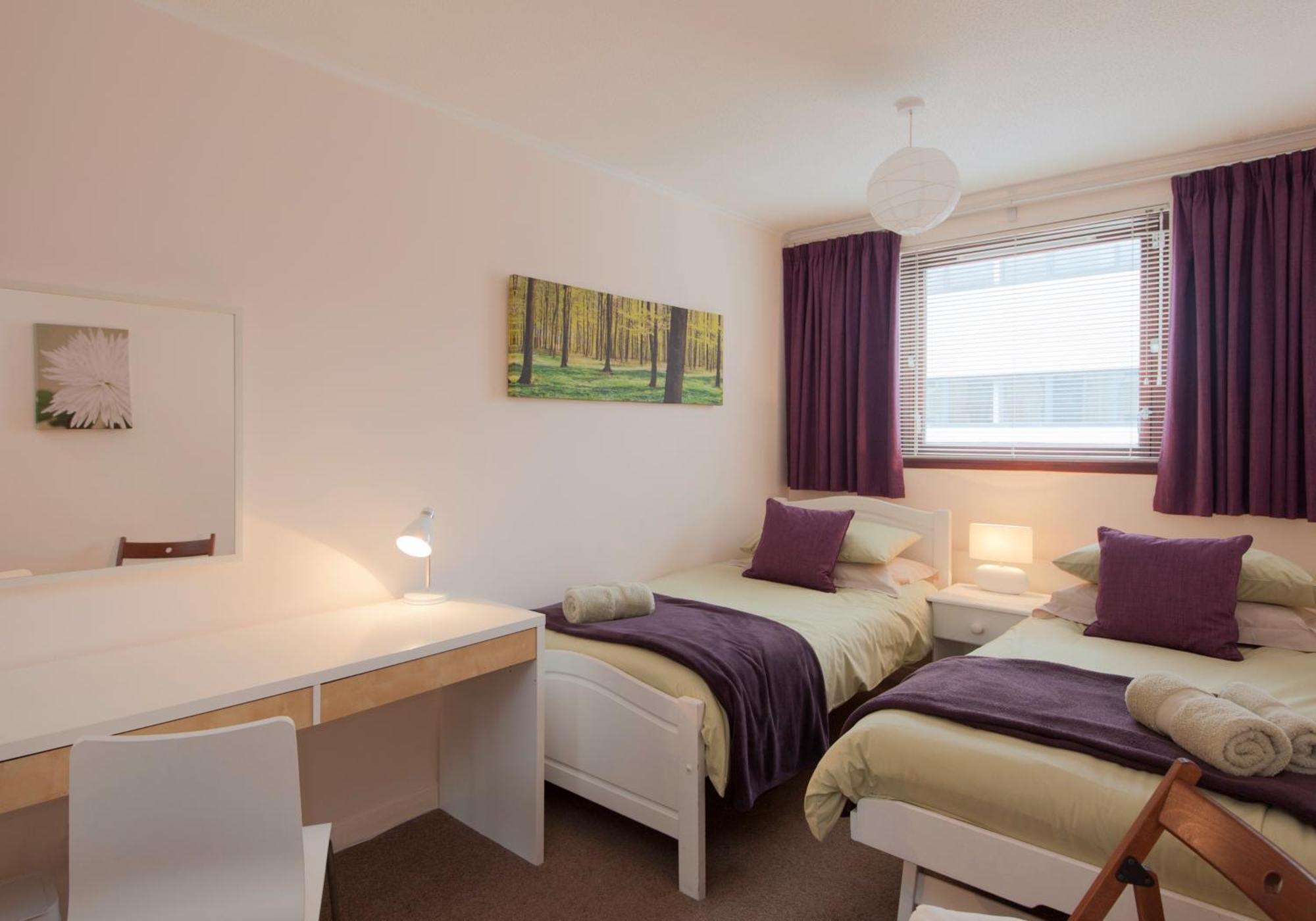 Logie Green Road Apartment *