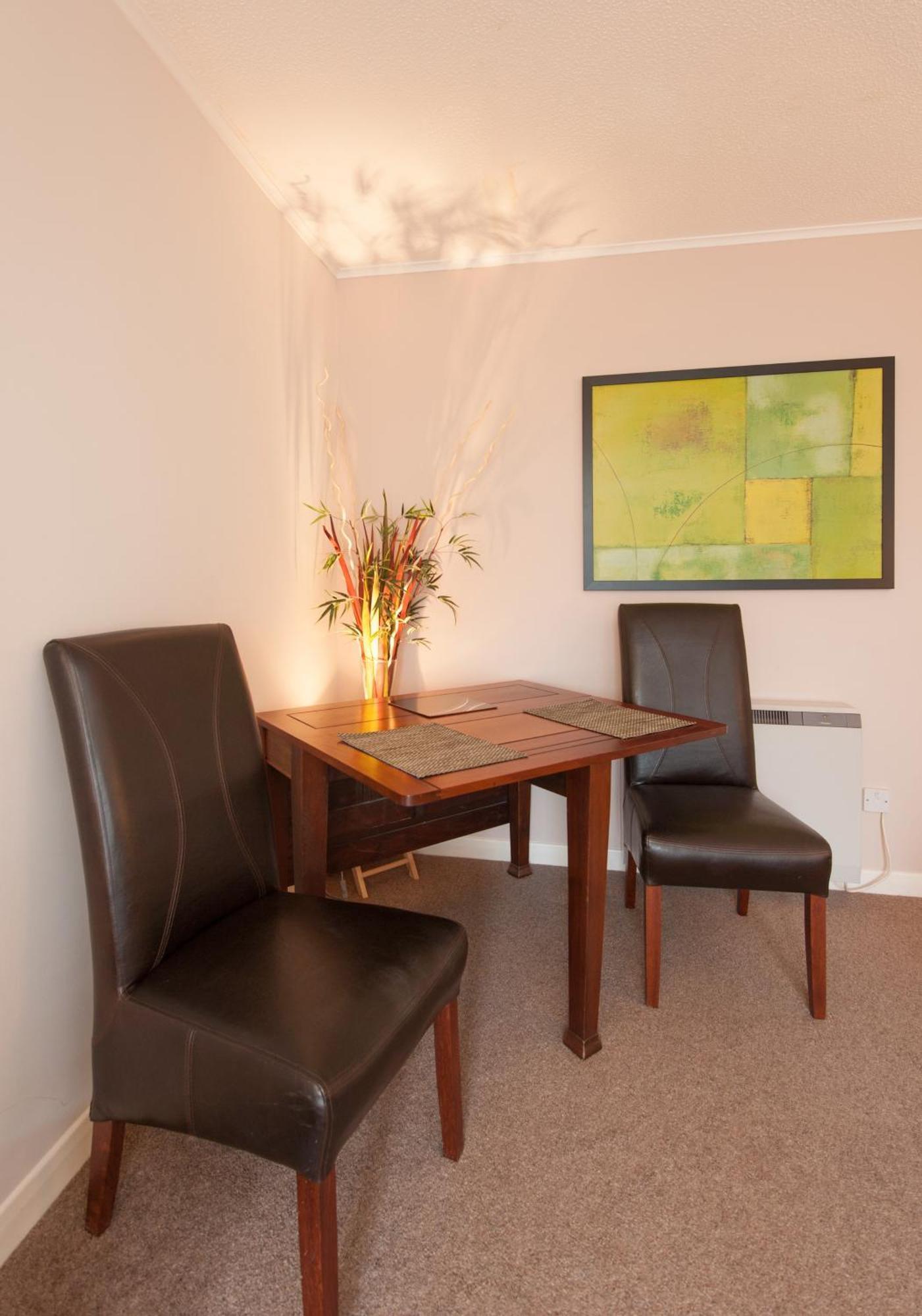 Apartment Logie Green Road Edinburgh